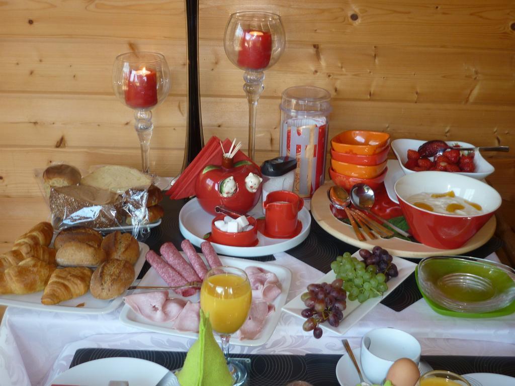 Tonnie'S Bed And Breakfast Kerkrade Ngoại thất bức ảnh