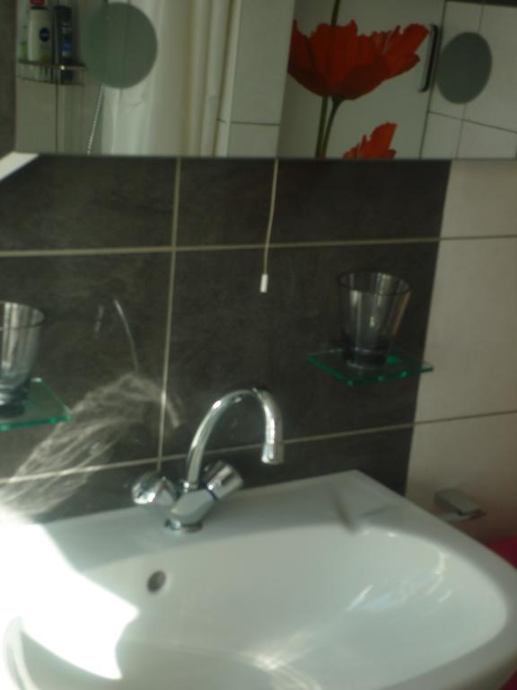 Tonnie'S Bed And Breakfast Kerkrade Ngoại thất bức ảnh
