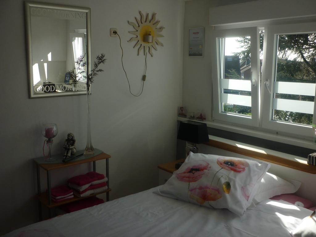 Tonnie'S Bed And Breakfast Kerkrade Ngoại thất bức ảnh